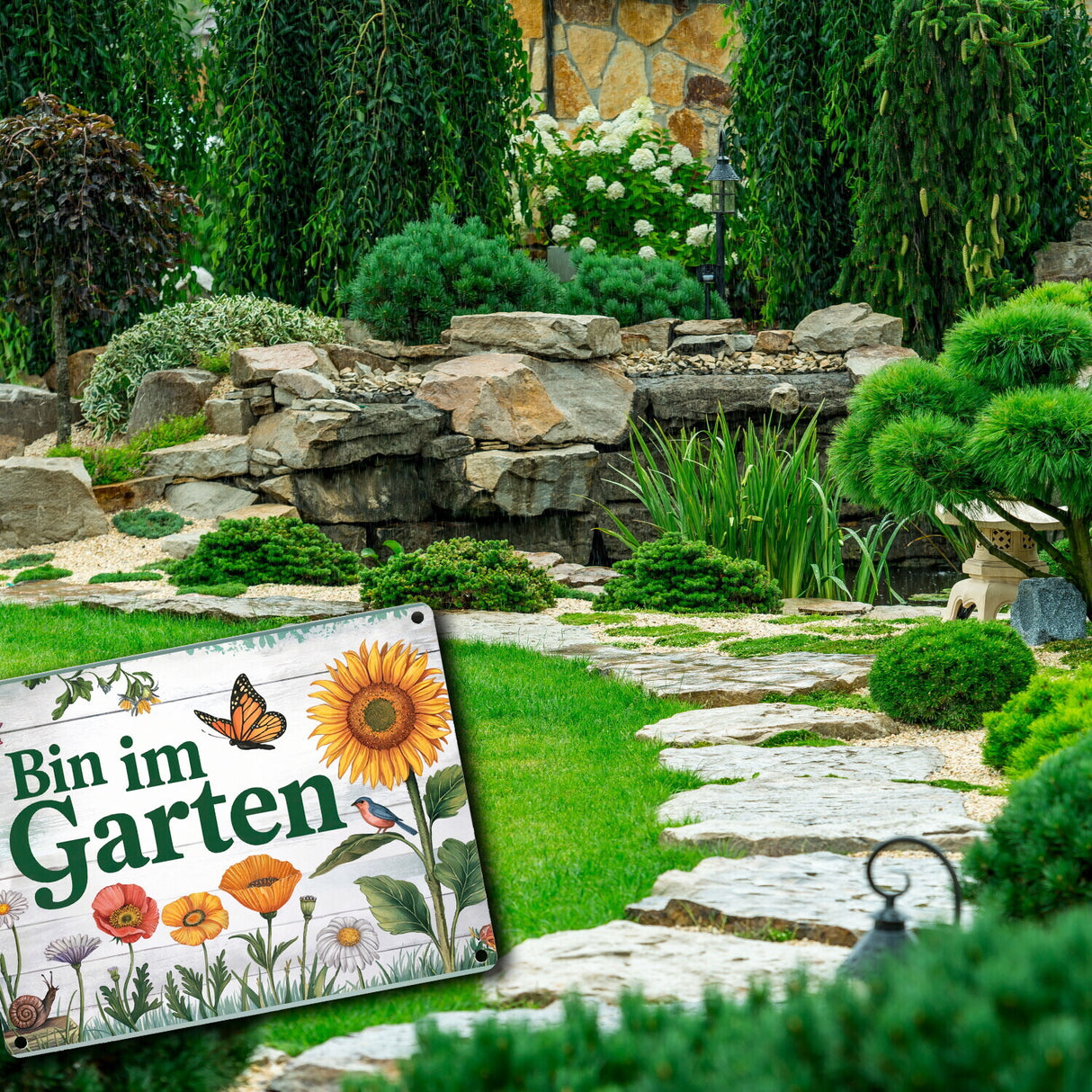 Bin im Garten Metallschild in 15x20 cm mit Schmetterling und Blumen