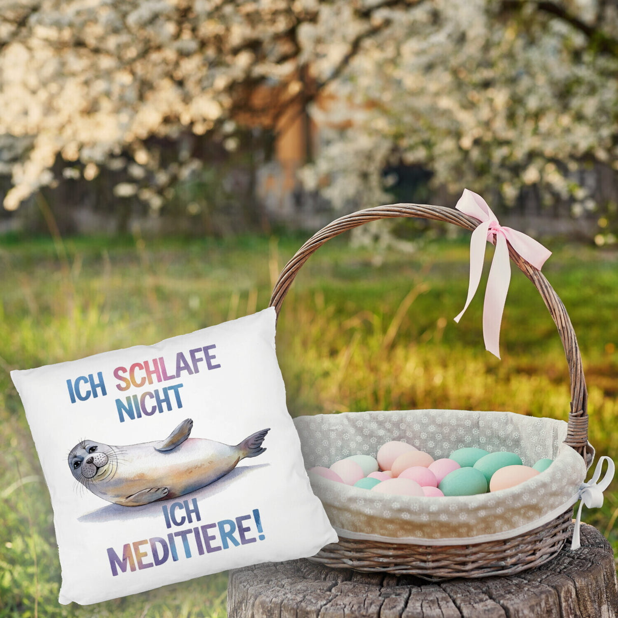 Robbe - schlafe nicht sondern meditiere Kissen