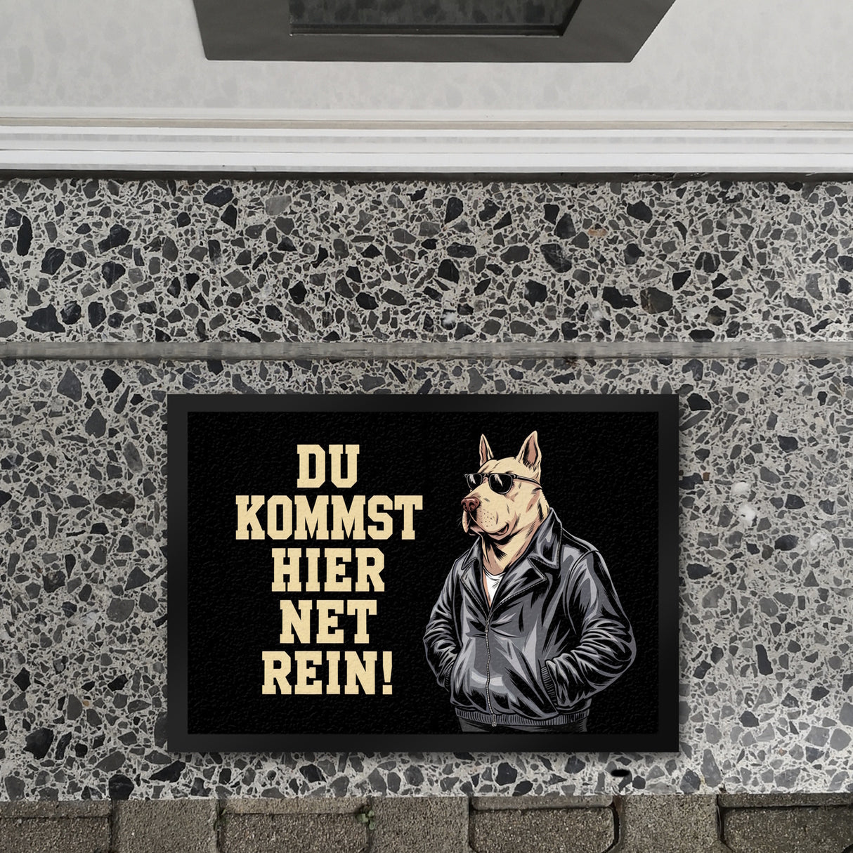 Türsteher Hund in Lederjacke Fußmatte in 35x50 cm - Du kommst hier net rein