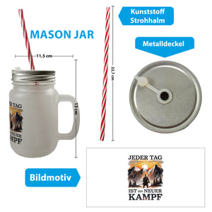 Jeder Tag ein neuer Kampf Trinkglas mit Bambusdeckel - Berge im Sonnenuntergang
