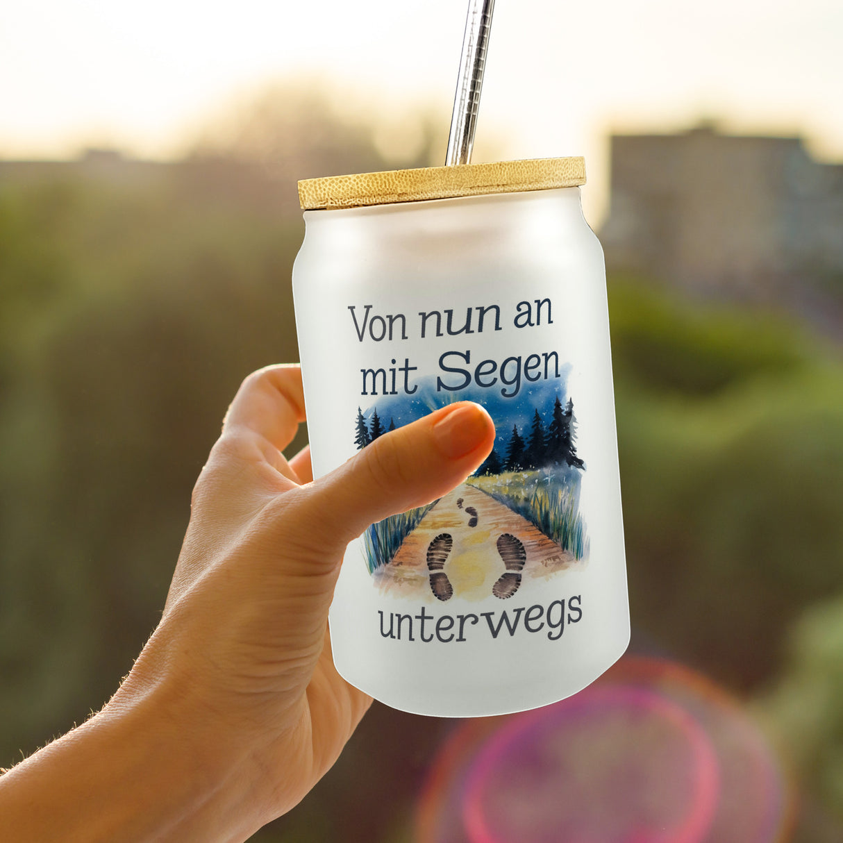 Mit Segen unterwegs Trinkglas mit Bambusdeckel - Segenstrahlendes Kreuz