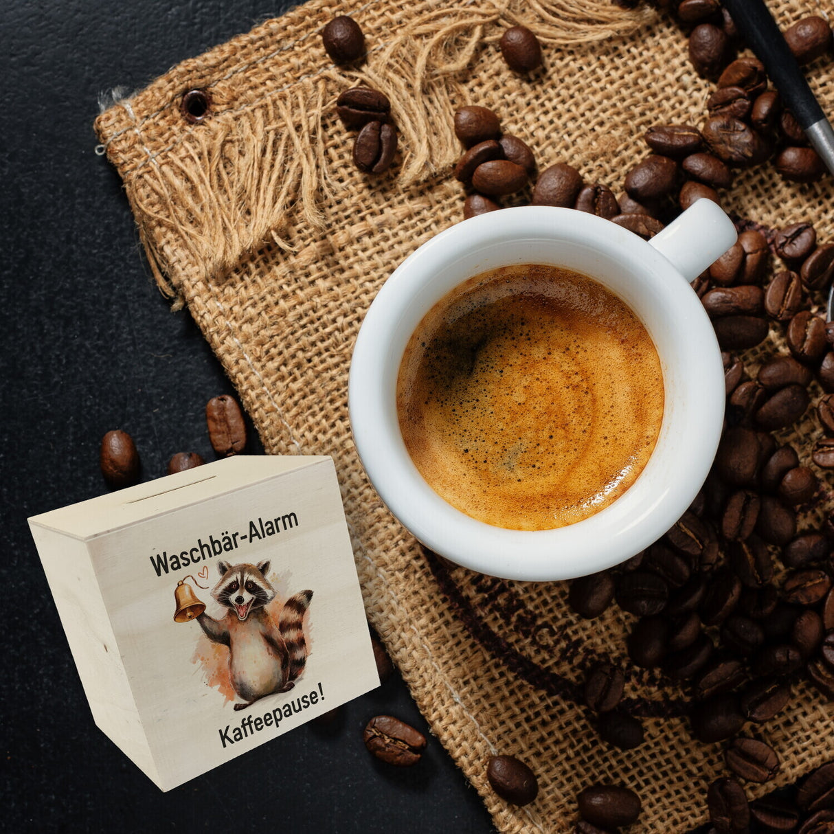 Waschbär mit Glocke - Kaffeepause Spardose