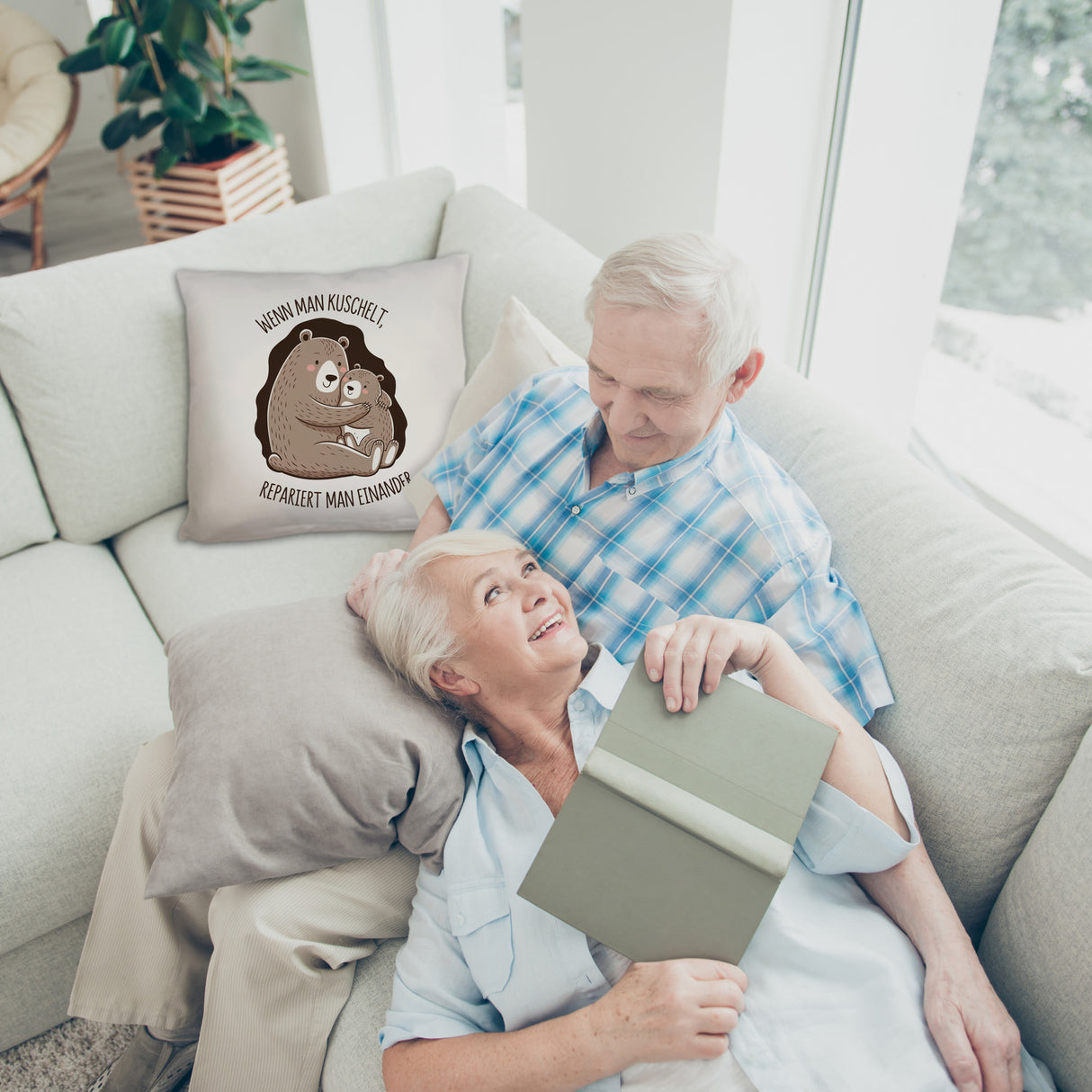 Kuscheln repariert Kissen mit niedlichen Bären