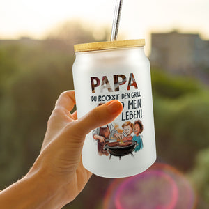 Grillender Vater Papa rockt Trinkglas mit Bambusdeckel