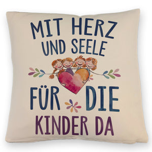 Mit Herz für Kinder da Kissen Herz Umarmt Kinder