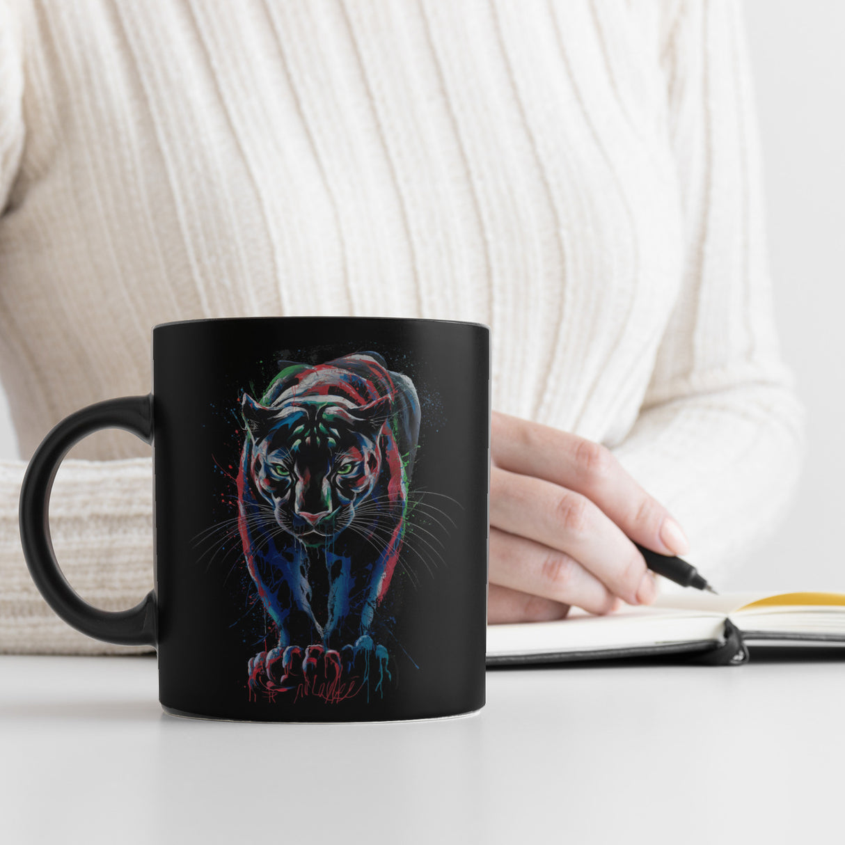 Abstrakter Panther Farbspiel Tasse für Kunstliebhaber