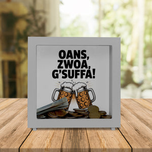 Zwei Bierkrüge Oans, zwoa, g’suffa Spardose