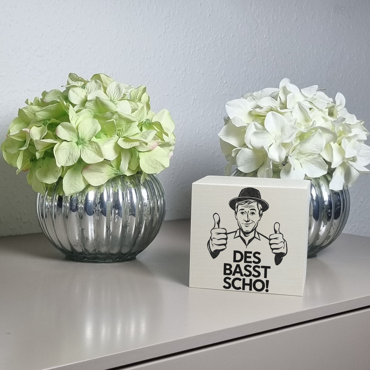 Mann mit Daumen hoch Des basst scho Spardose