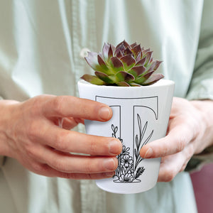 Floral Buchstabe T Blumentopf zum Ausmalen für Kunstliebhaber