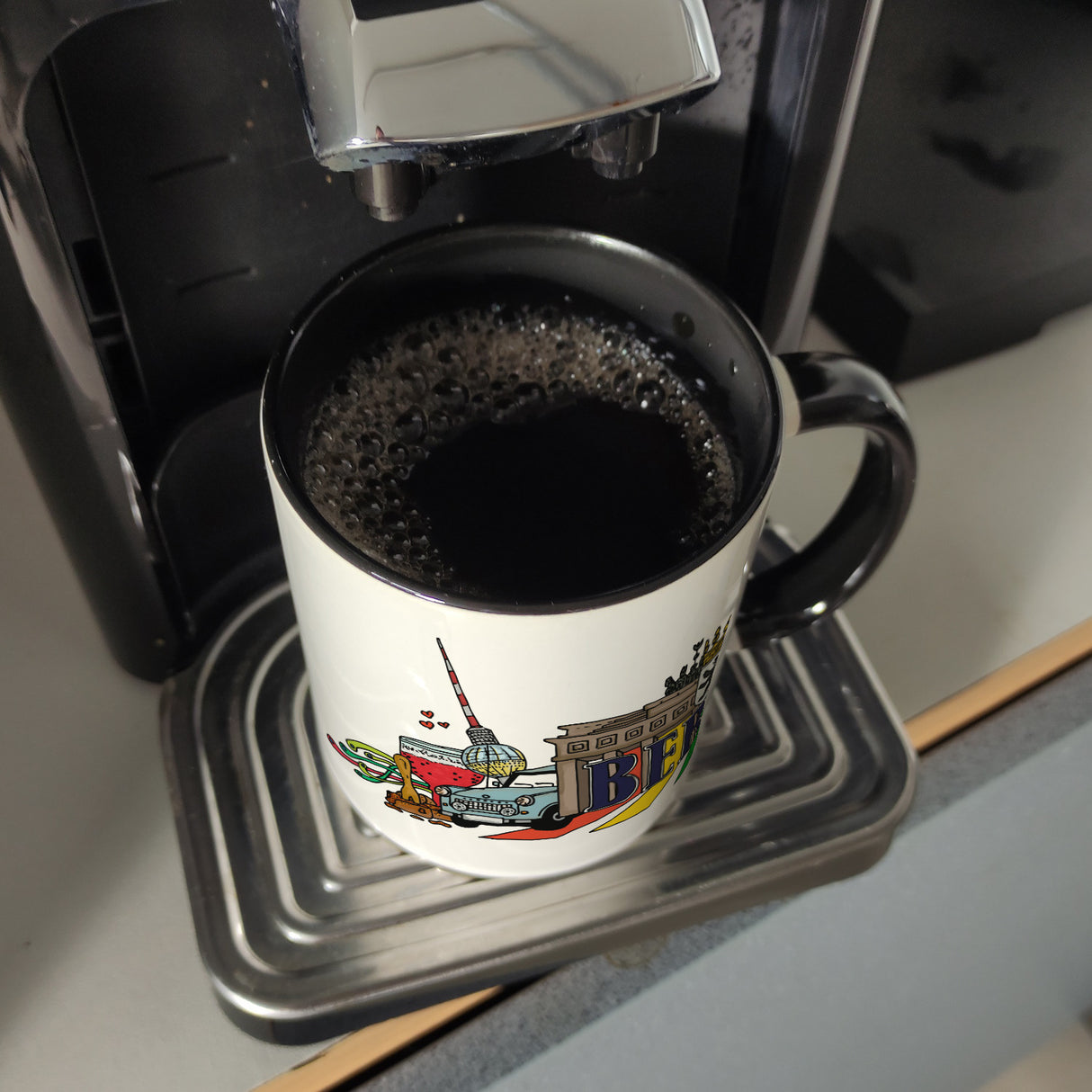 Berlin Wimmelgrafik Kaffeebecher