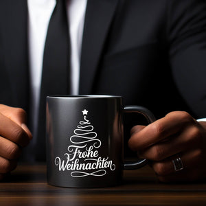 Minimalistischer Weihnachtsbaum Frohe Weihnachten Kaffeebecher