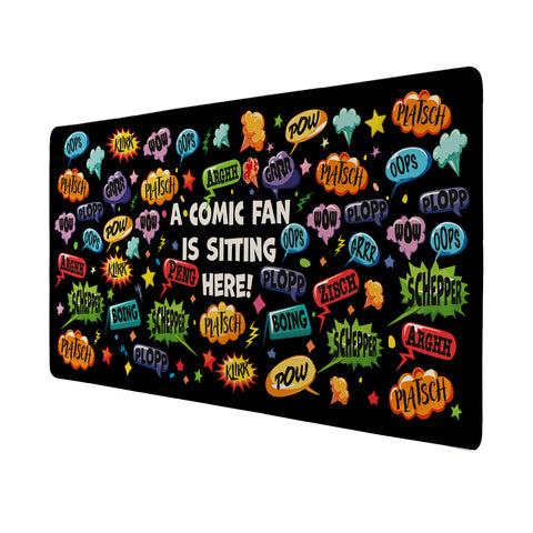 Comic Schreibtischunterlage 69x31cm XXL Mauspad mit Spruch: Comic Fan is sitting here!
