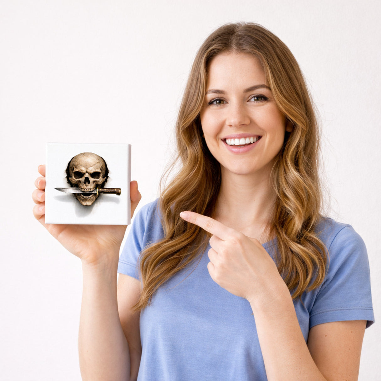 Klingenschädel Totenkopf 3 Holzbild in 10x10 cm zum Stellen oder Aufhängen