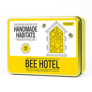 DIY Insektenhotel mit Buntstiften