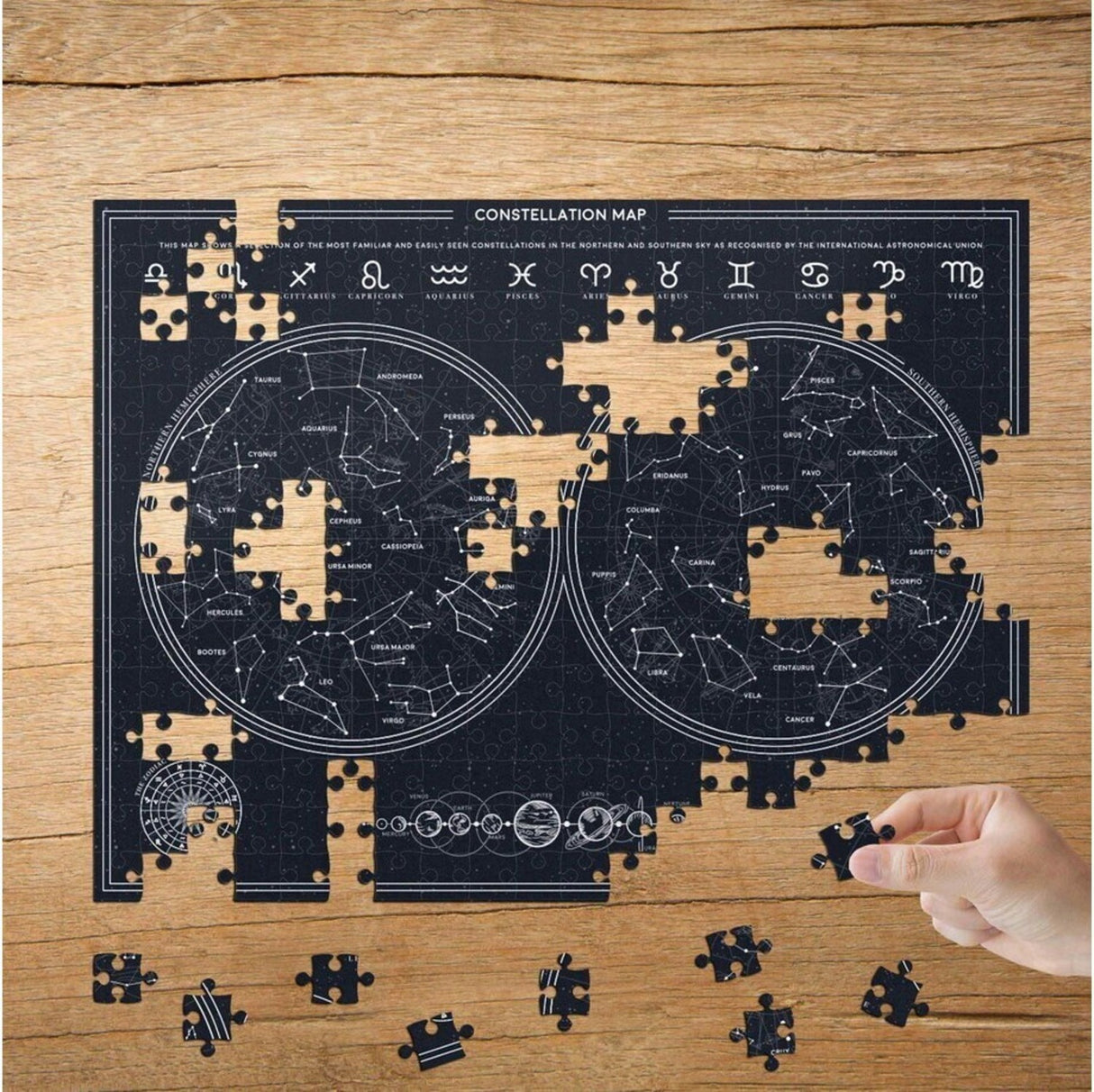 Sternzeichen Puzzle mit 300 Teilen und Glow in the dark Effekt