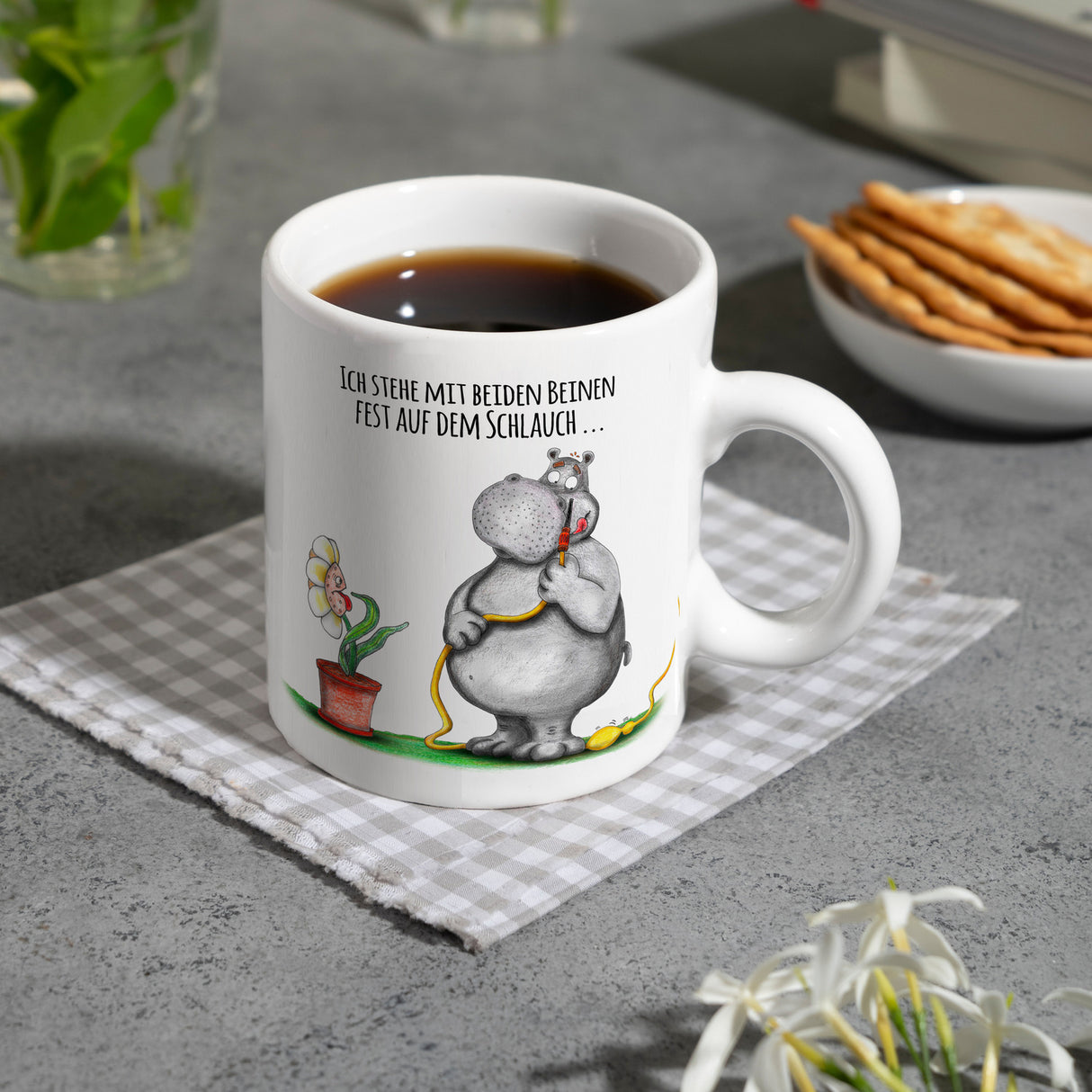 Ich stehe mit beiden Beinen fest auf dem Schlauch Nilpferd Kaffeebecher