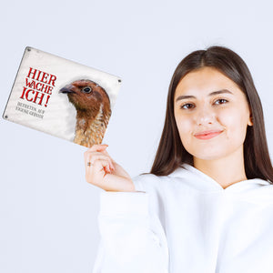 Metallschild mit Wachtel Motiv und Spruch: Betreten auf eigene Gefahr ...