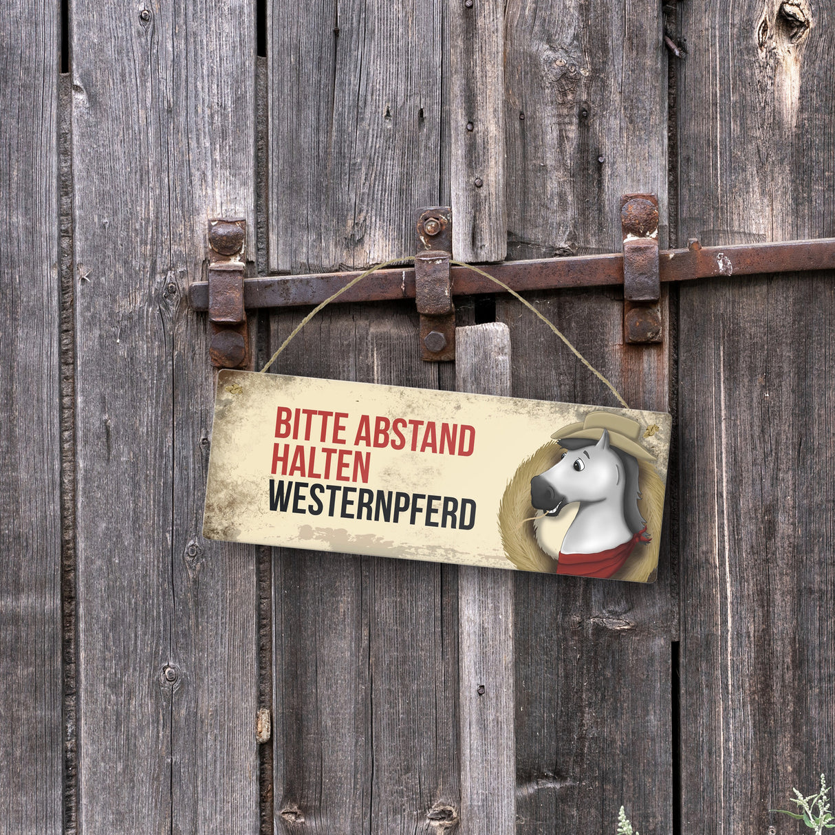 Metallschild mit weißem Westernpferd Motiv und Spruch: Bitte Abstand halten
