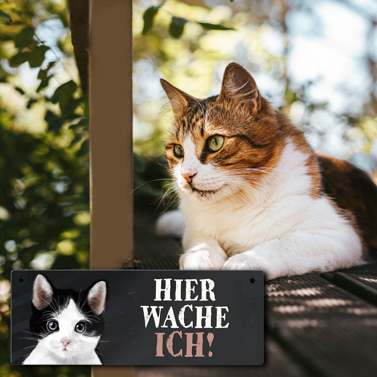 Metallschild mit Katze Motiv und Spruch: Hier wache ich!