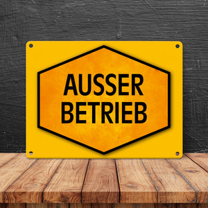 Ausser Betrieb Warn- und Hinweisschild in Gelb und Schwarz
