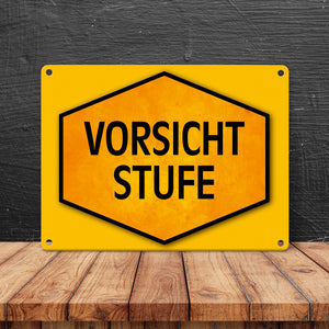 Vorsicht Stufe Warn- und Hinweisschild in Gelb und Schwarz