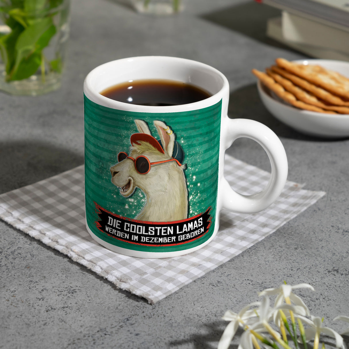 Kaffeebecher mit Spruch: Die coolsten Lamas werden im Dezember geboren