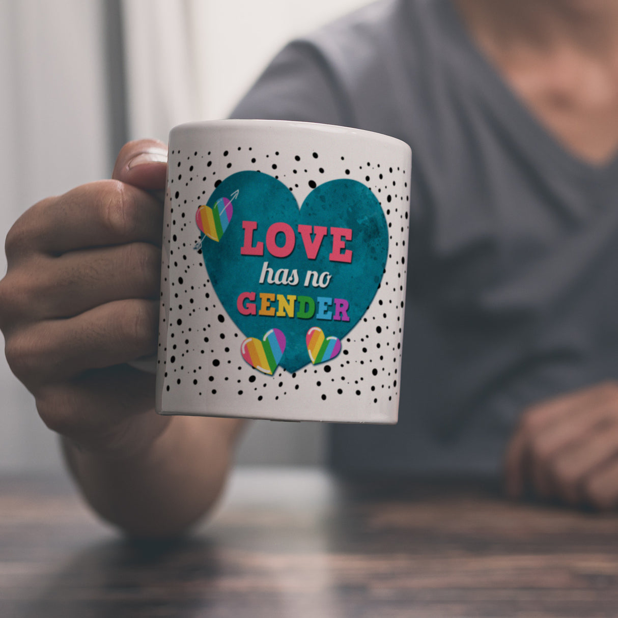 Kaffeebecher mit Spruch: Love has no gender