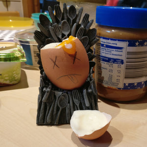 Egg of Thrones Eierbecher