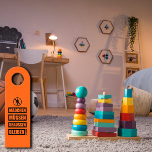 Kinderzimmer Türhänger in Orange mit Spruch: Mädchen müssen draussen bleiben