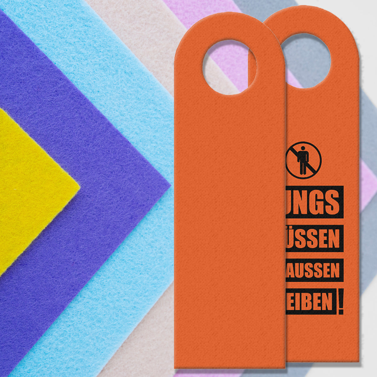 Kinderzimmer Türhänger in Orange mit Spruch: Jungs müssen draussen bleiben