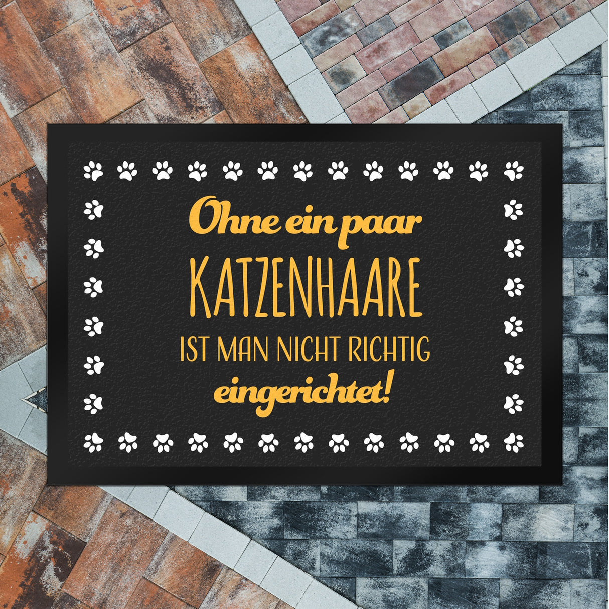 Ohne ein paar Katzenhaare ist man nicht richtig eingerichtet Fußmatte