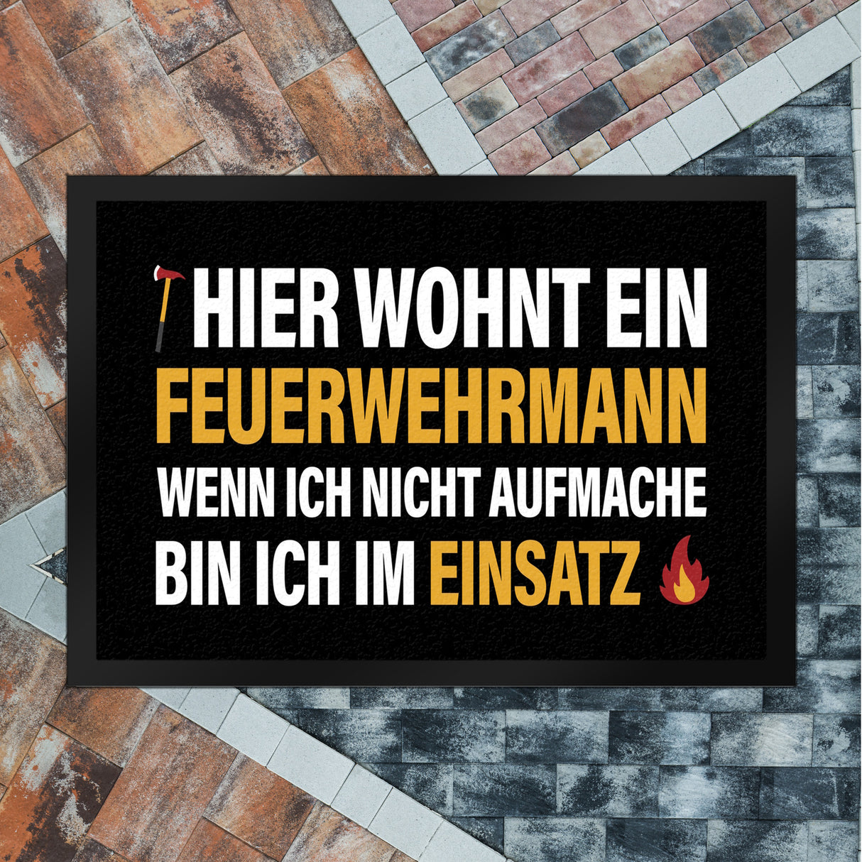 Hier wohnt ein Feuerwehrmann Fußmatte
