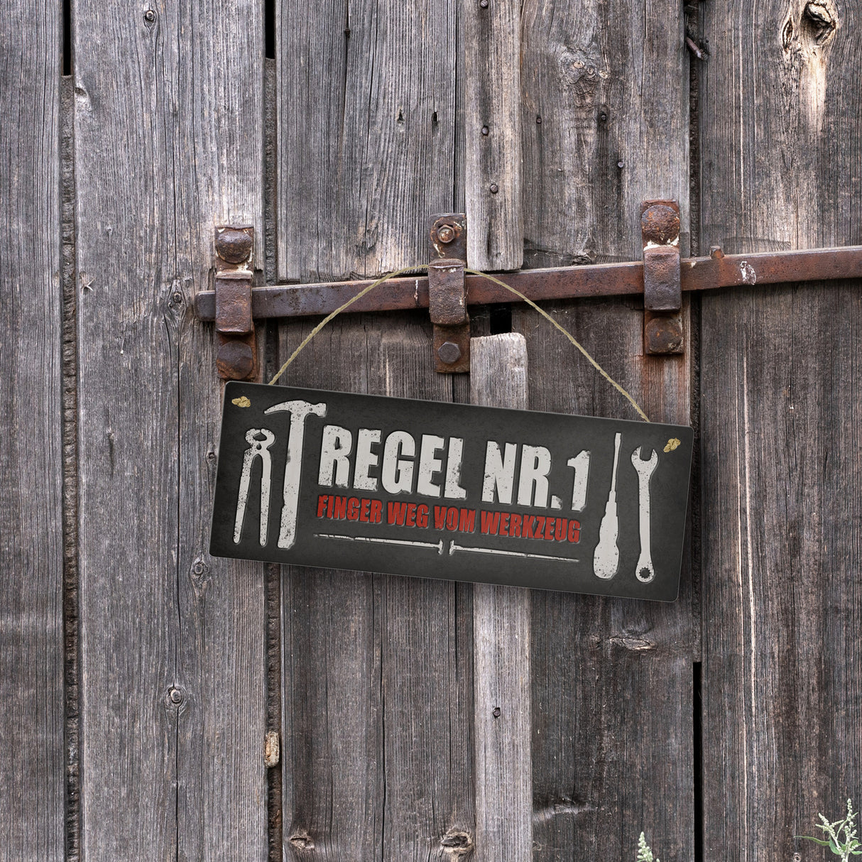 Werkstatt Metallschild mit Spruch: Regel Nr. 1 Finger weg vom Werkzeug