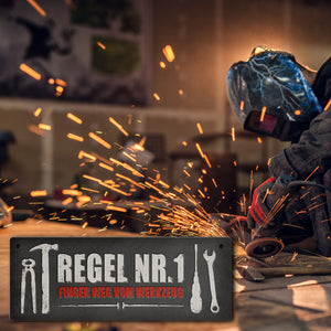 Werkstatt Metallschild mit Spruch: Regel Nr. 1 Finger weg vom Werkzeug