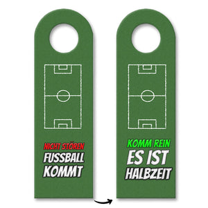 Türhänger in grasgrün mit Fußballfeld Nicht Stören - Komm rein es ist Halbzeit