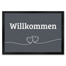Fußmatte Willkommen in dunkelgrau mit Herzen