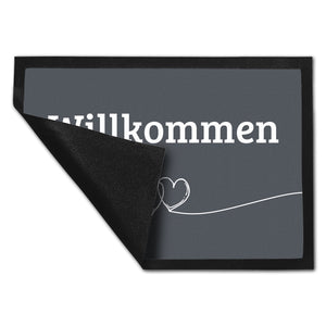 Fußmatte Willkommen in dunkelgrau mit Herzen