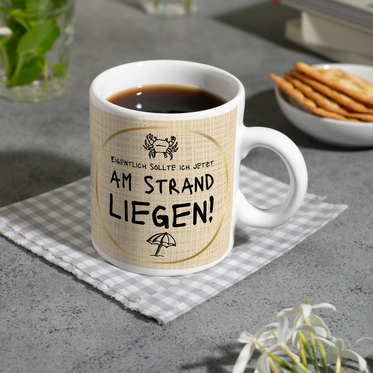 Eigentlich sollte ich jetzt am Strand liegen Kaffeebecher