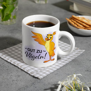 Gut zu Vögeln Kaffeebecher mit lustigem Vögelchen und Spruch