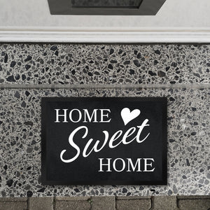 Home Sweet Home Fußmatte mit eleganter Aufschrift auf schwarzem Hintergrund