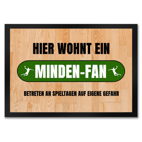 Hier wohnt ein Minden-Fan Fußmatte in 35x50 cm mit Turnhallenboden Motiv