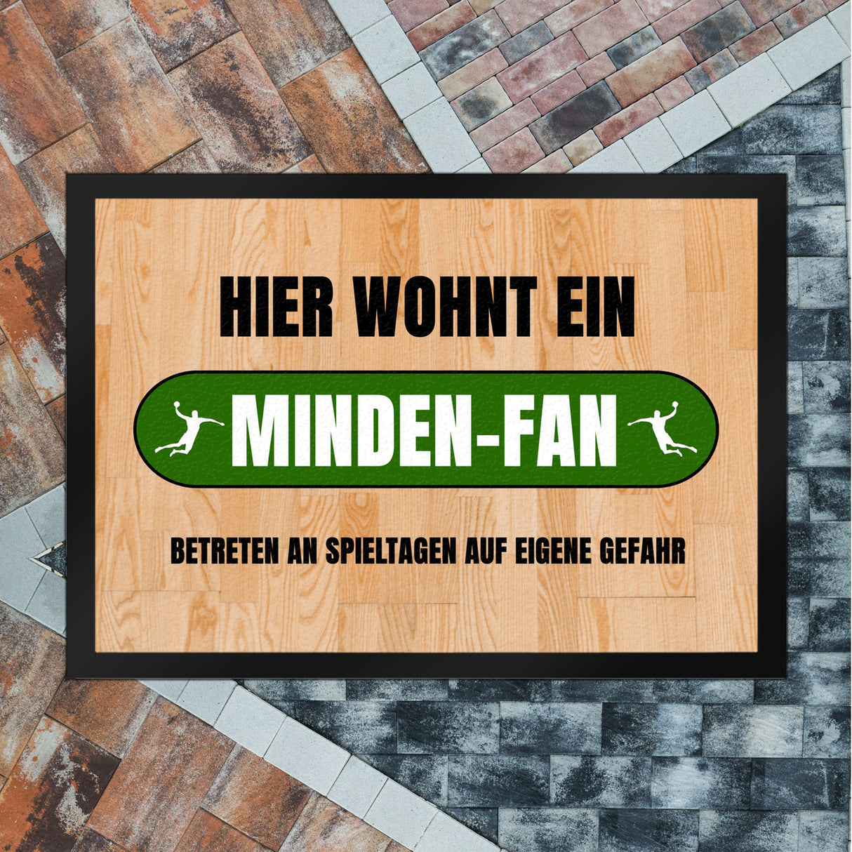 Hier wohnt ein Minden-Fan Fußmatte in 35x50 cm mit Turnhallenboden Motiv