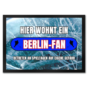 Hier wohnt ein Berlin-Fan Fußmatte in 35x50 cm mit Eishallen Boden-Motiv