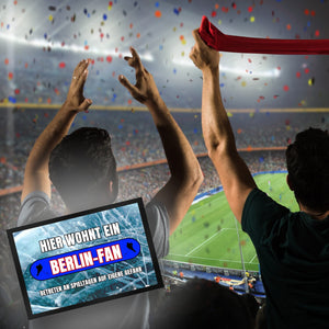 Hier wohnt ein Berlin-Fan Fußmatte in 35x50 cm mit Eishallen Boden-Motiv