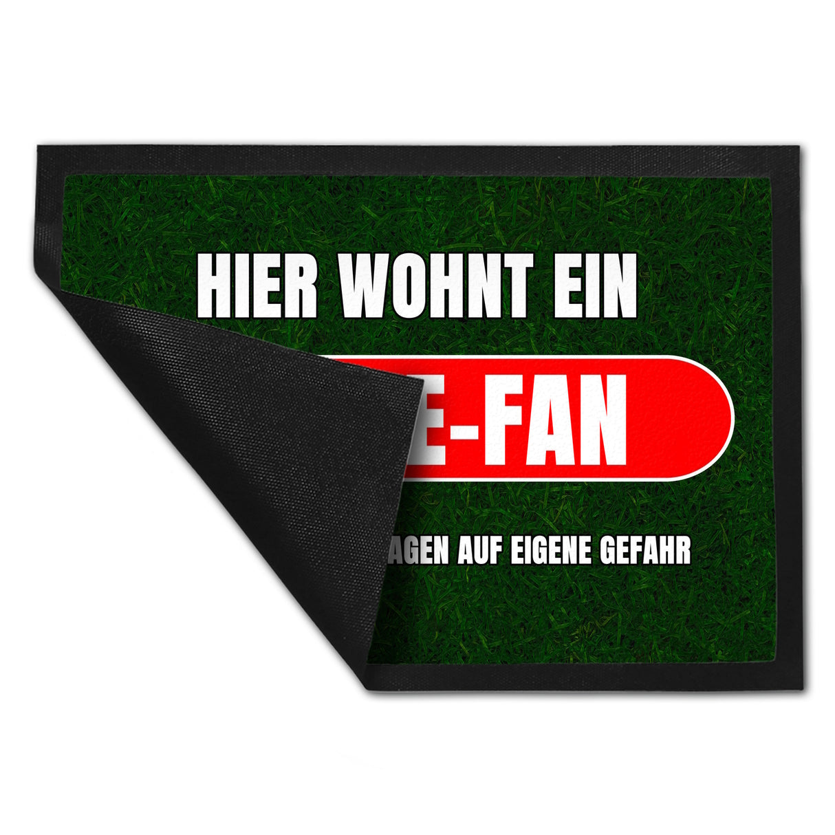 Hier wohnt ein Halle-Fan Fußmatte in 35x50 cm mit Rasenmotiv
