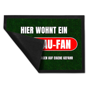 Hier wohnt ein Zwickau-Fan Fußmatte in 35x50 cm mit Rasenmotiv