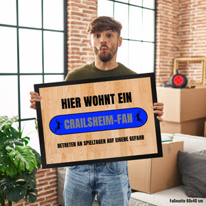 Hier wohnt ein Crailsheim-Fan Fußmatte in 35x50 cm mit Turnhallenboden Motiv