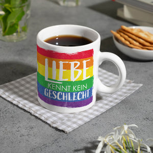 Liebe kennt kein Geschlecht Kaffeebecher mit Regenbogenflagge