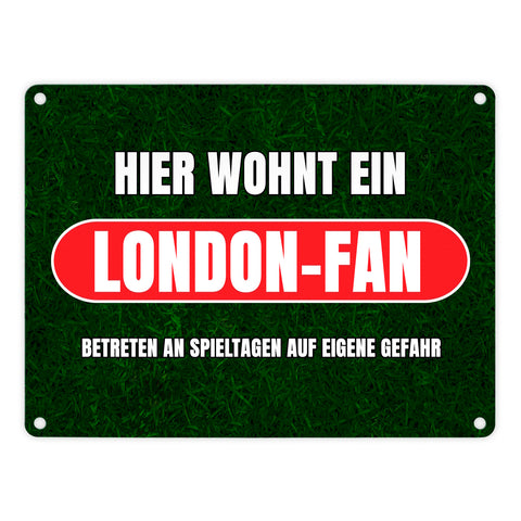 Hier wohnt ein London-Fan Metallschild in 15x20 cm mit Rasenmotiv