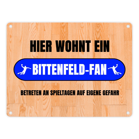 Hier wohnt ein Bittenfeld-Fan Metallschild in 15x20 cm mit Turnhallenboden Motiv